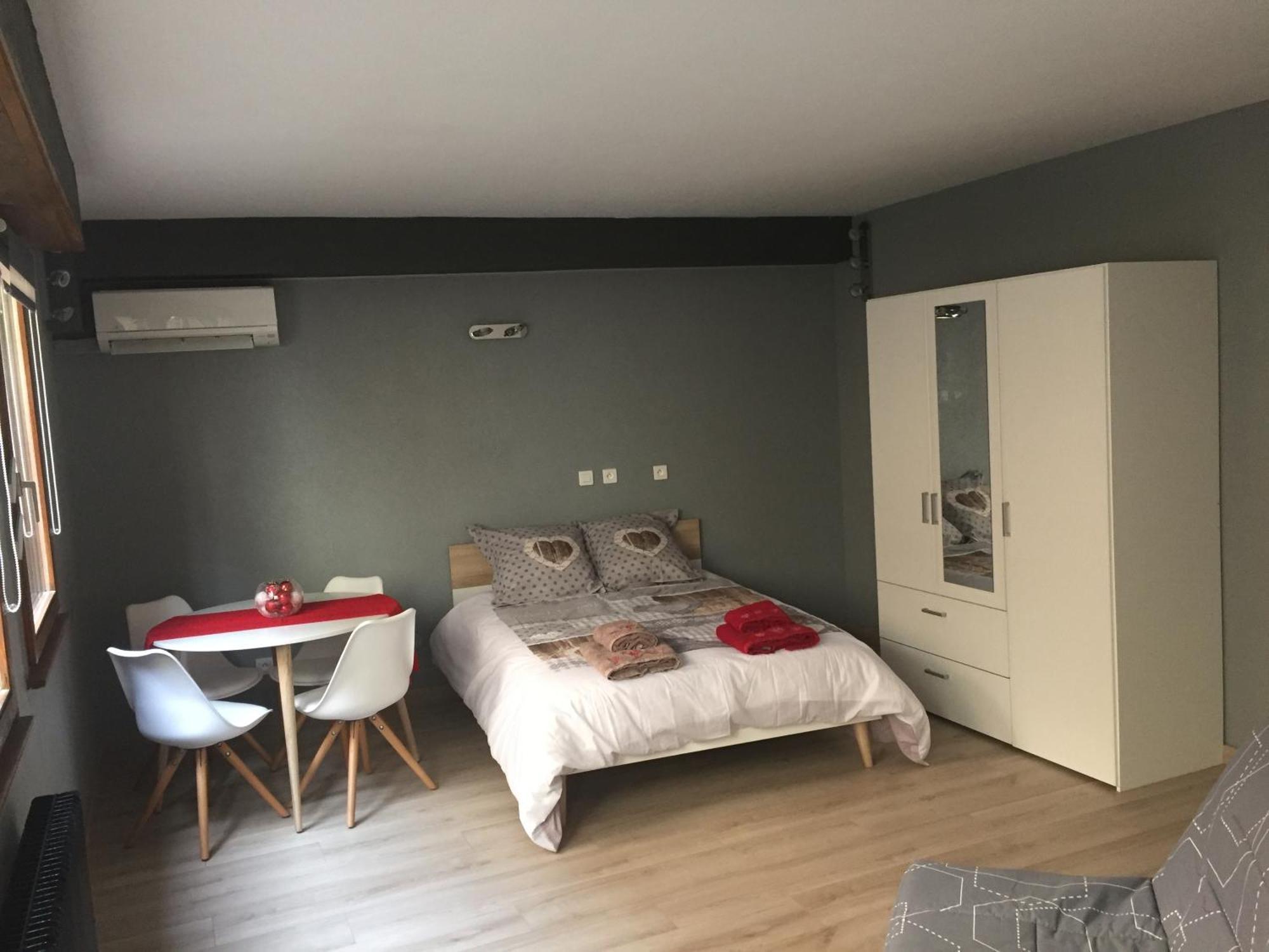 Grande Chambre Climatisee 1 A 4 Couchages Wasselonne Exterior photo
